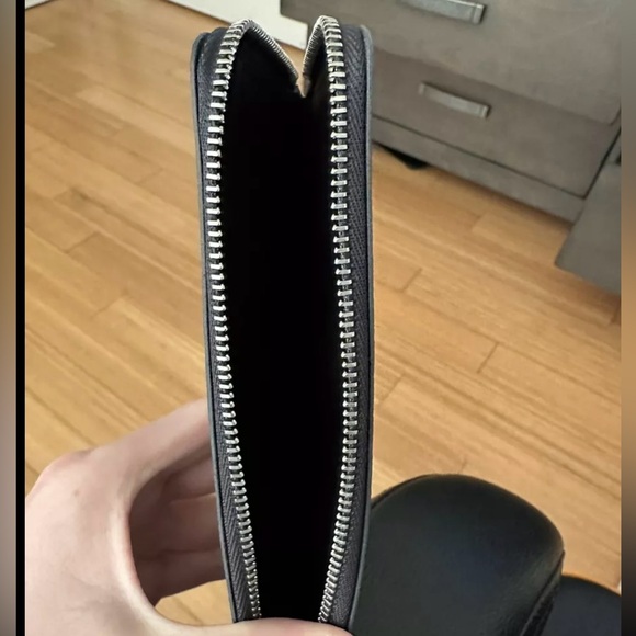 hide k 1896 RFID Blue Leather Travel Documents
Wallet - Picture 5 of 5